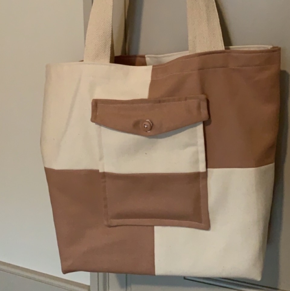 DARC SIDE Tote Bags